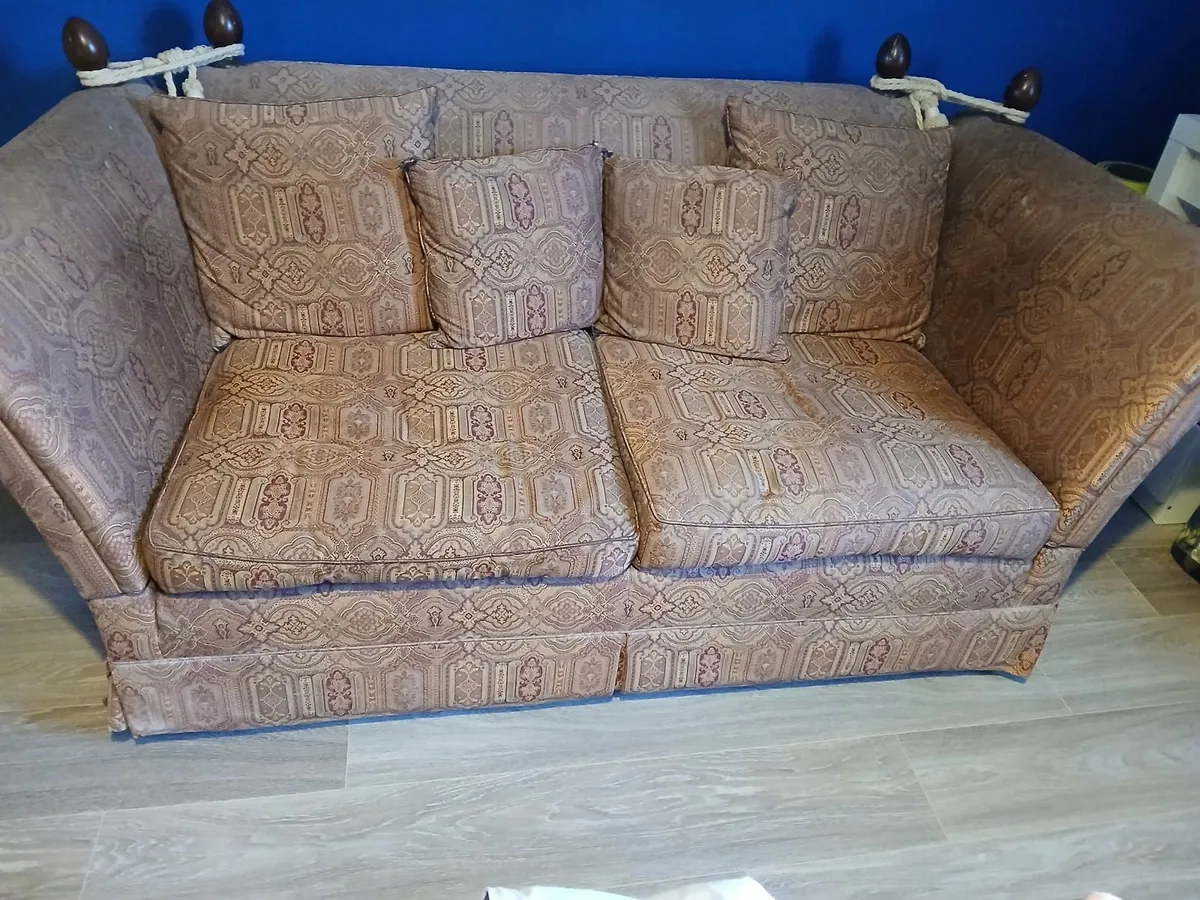 Couch - Image 2