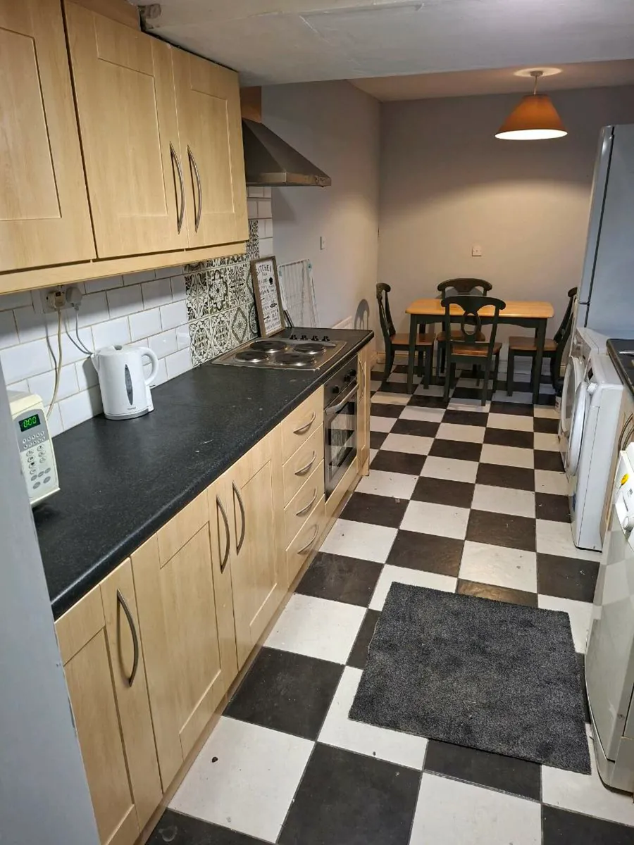 Room to rent Drogheda-Short walk to both hospitals - Image 4