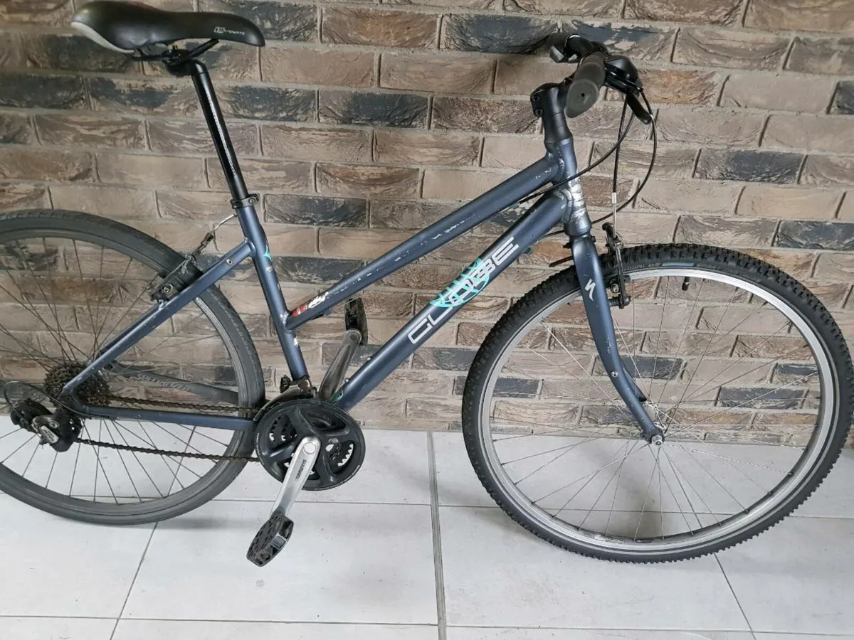 Specialized ladies bike( can deliver) - Image 2