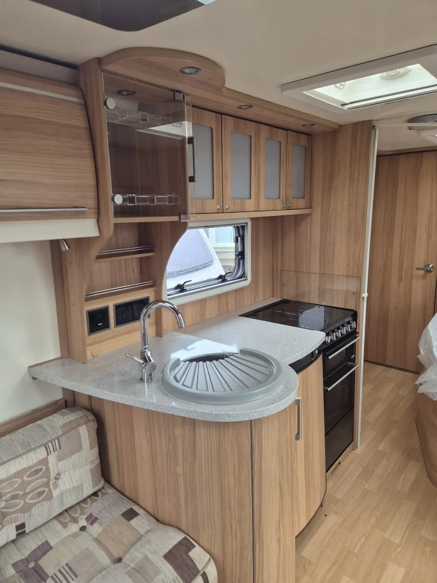 Bailey unicorn Valencia 4 berth fixed bedroom - Image 2