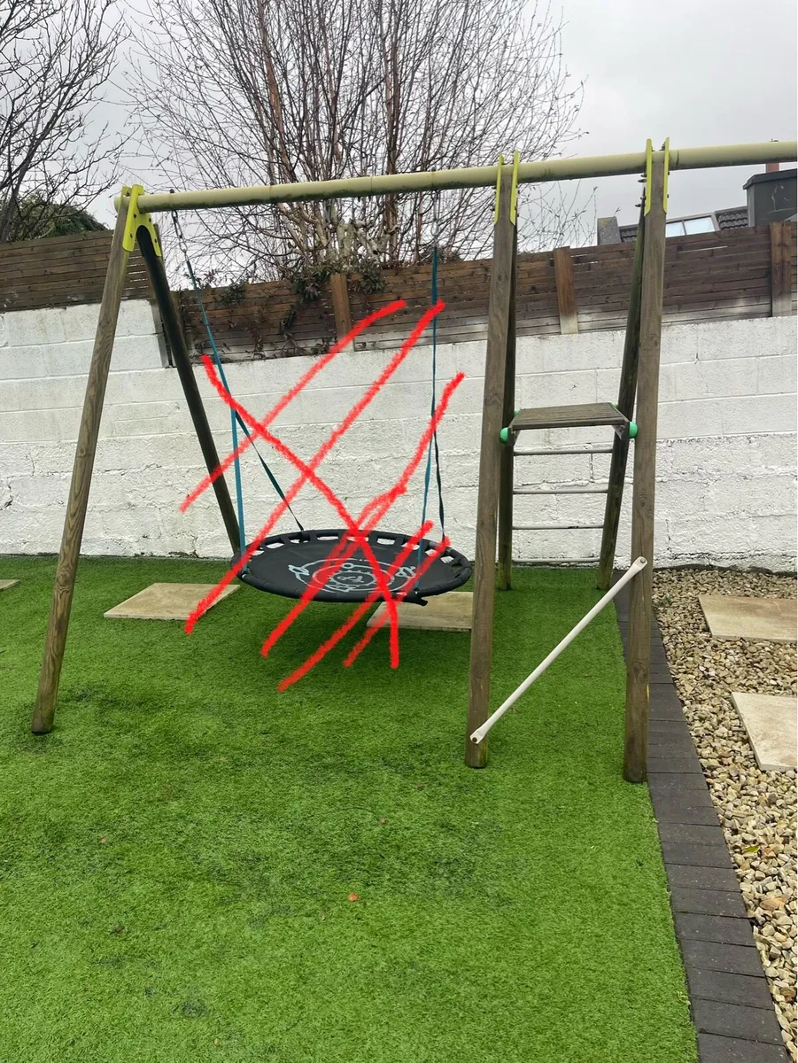 Free wood swing frame no swing included - Image 1