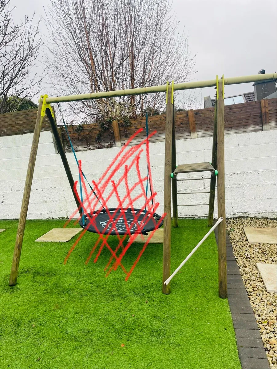 Free wood swing frame no swing included - Image 4