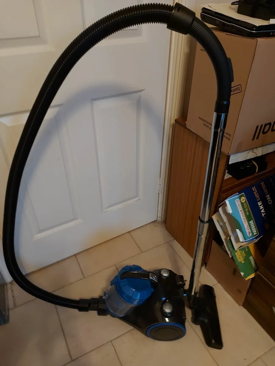 Morphy Richards Cyclone Vacuum Cleaner 980563 - Image 3