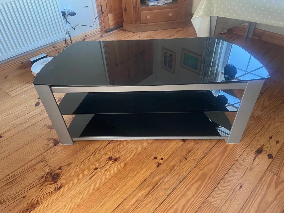 Tv stand - Image 1