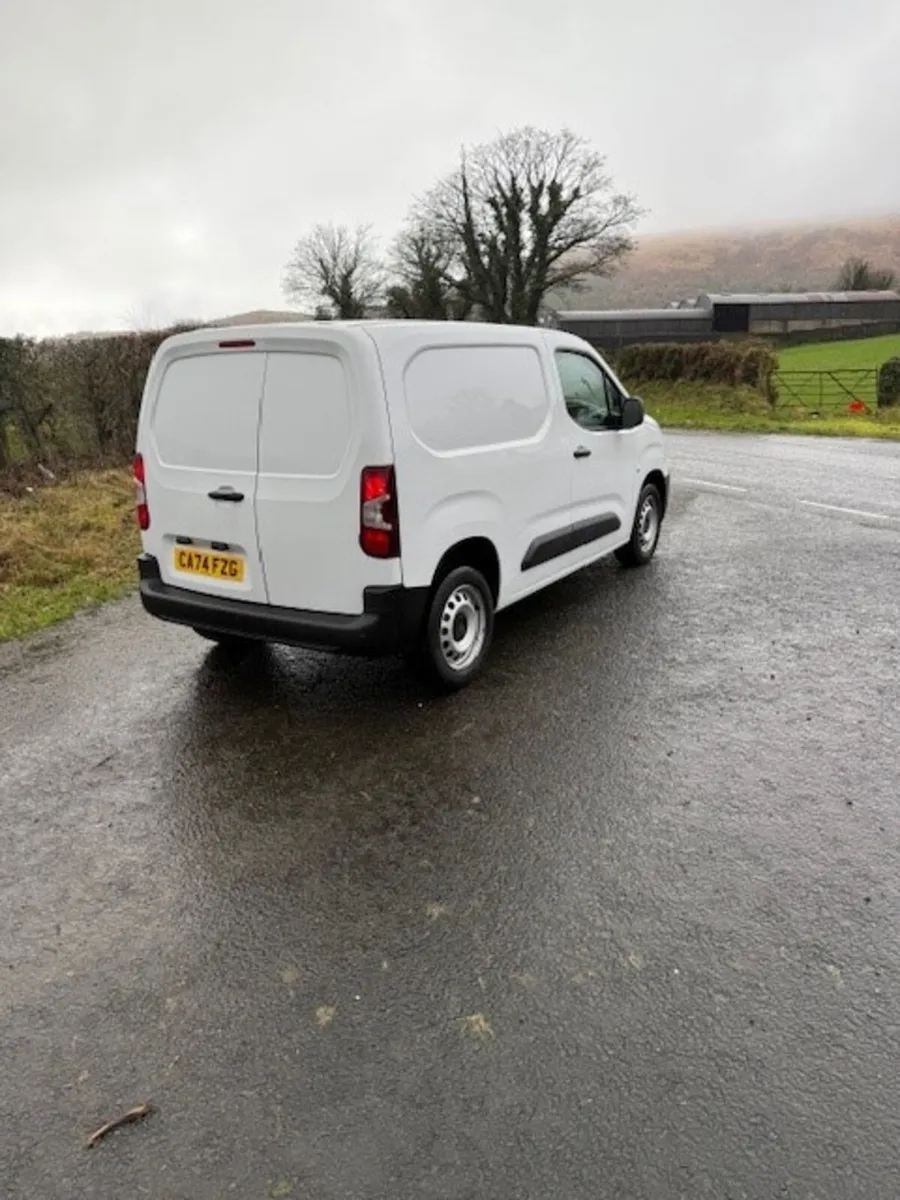 PEUGOET PARTNER 2024 - Image 4