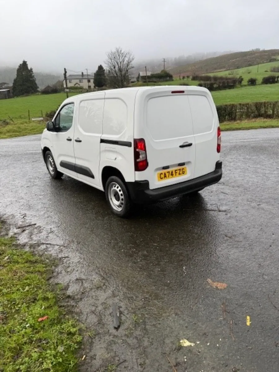 PEUGOET PARTNER 2024 - Image 3