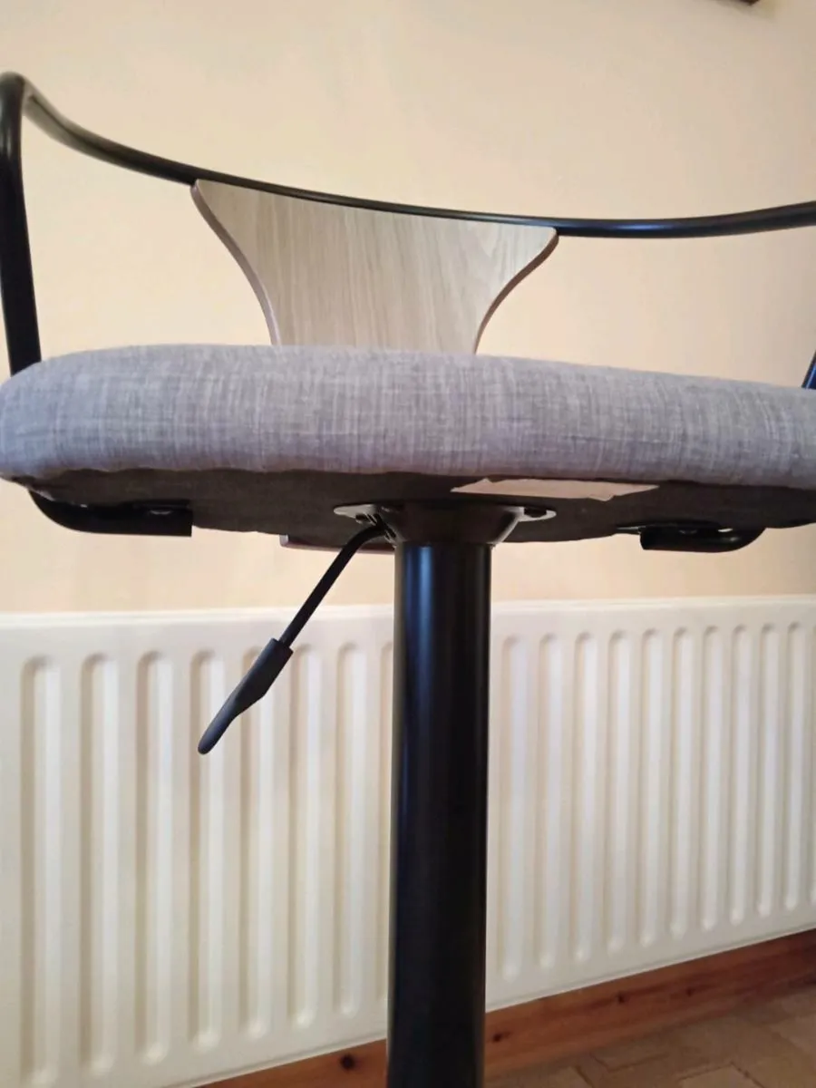 Bar stools - Image 3