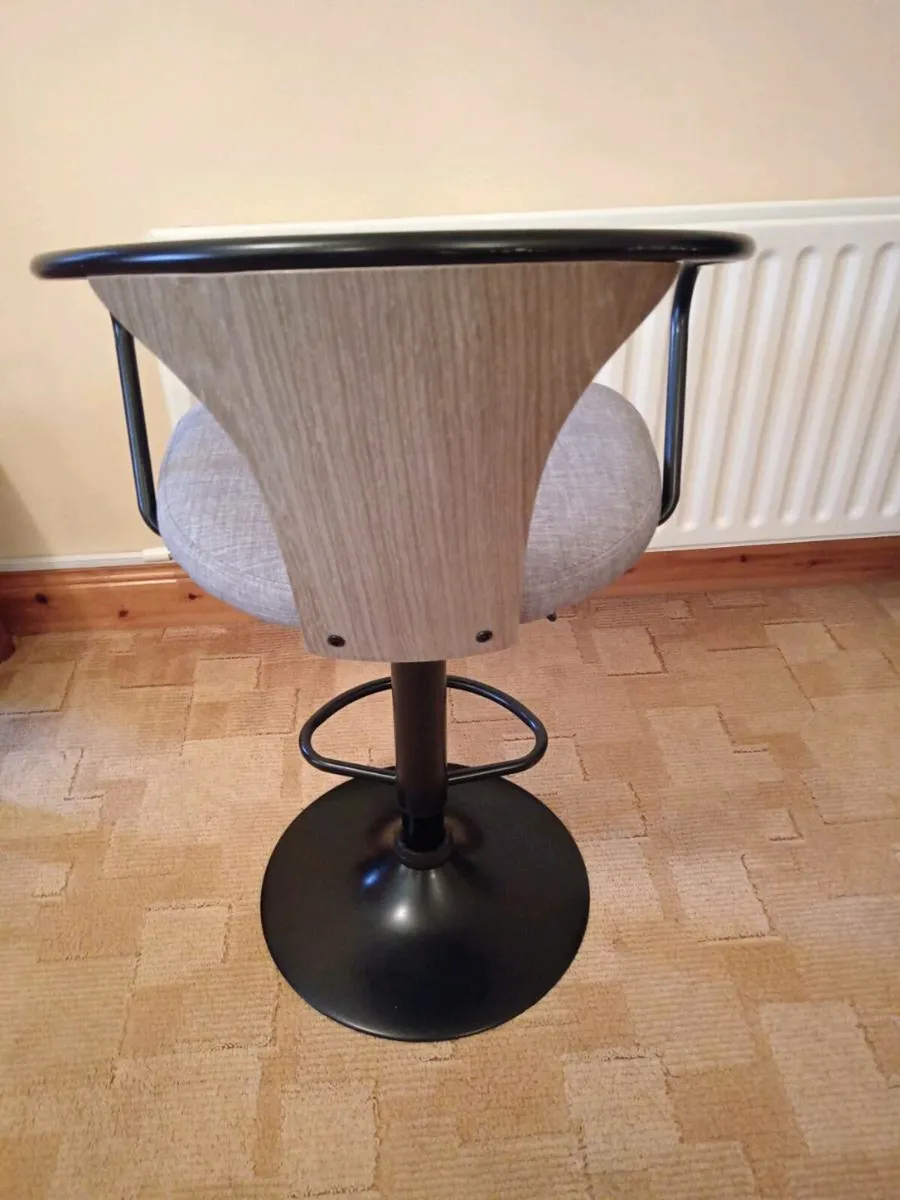 Bar stools - Image 4