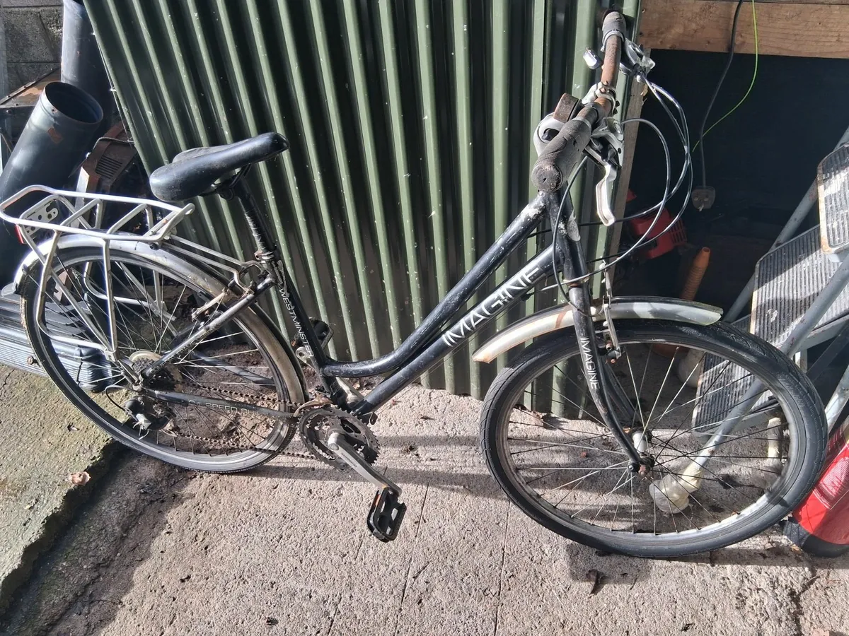 Girls bike - Image 1