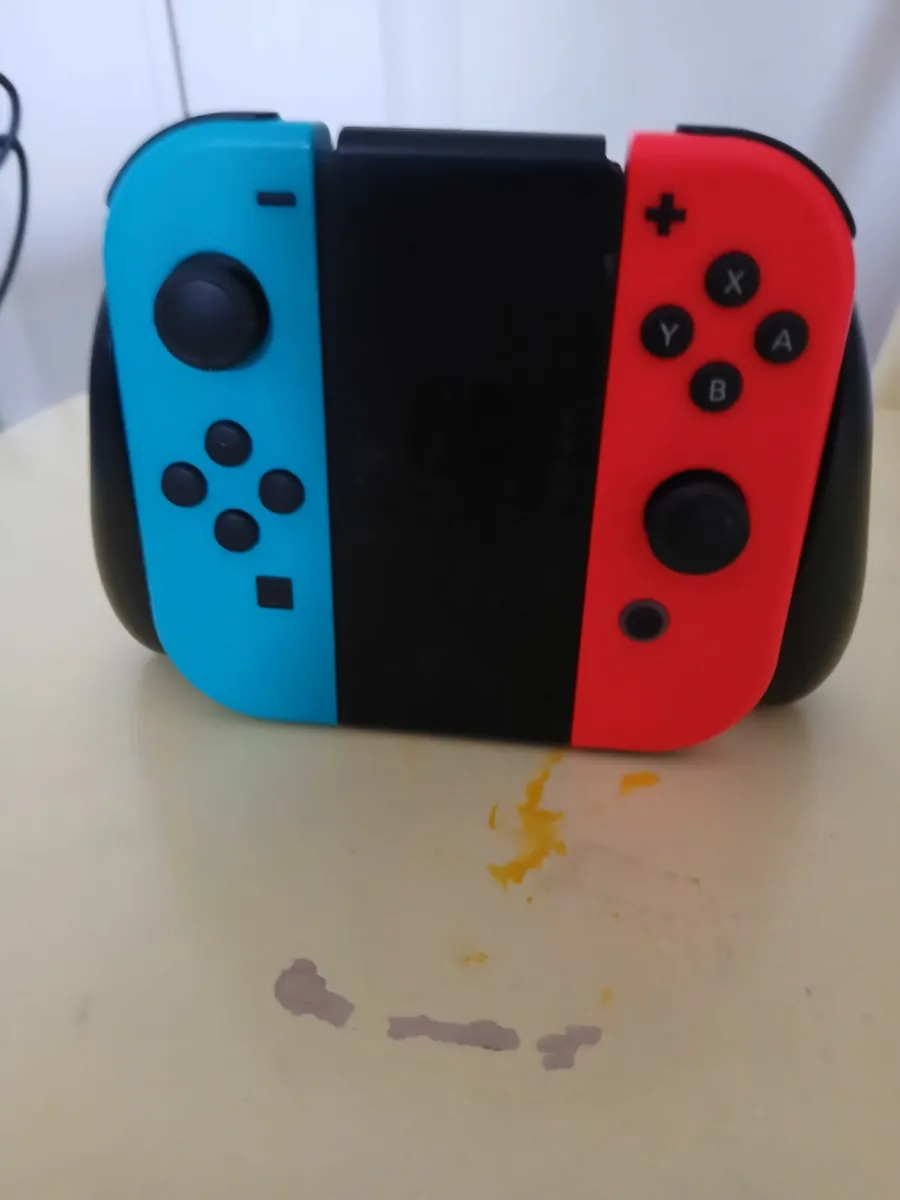 Nintendo Switch plus games - Image 1