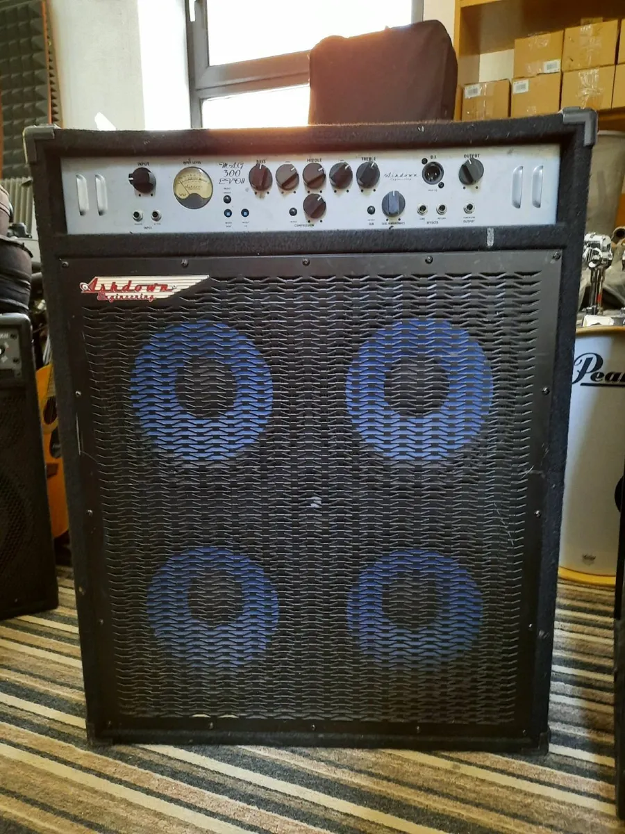 Ashdown MAG 410 300W Bass Amp - Image 1