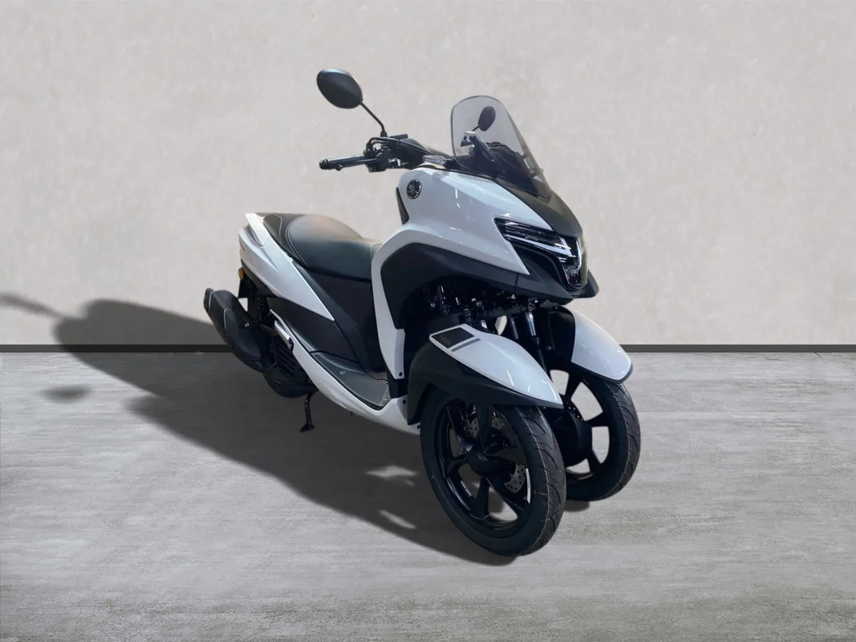 Yamaha Tricity 125cc Scooter-Special Offer/NI Reg - Image 3