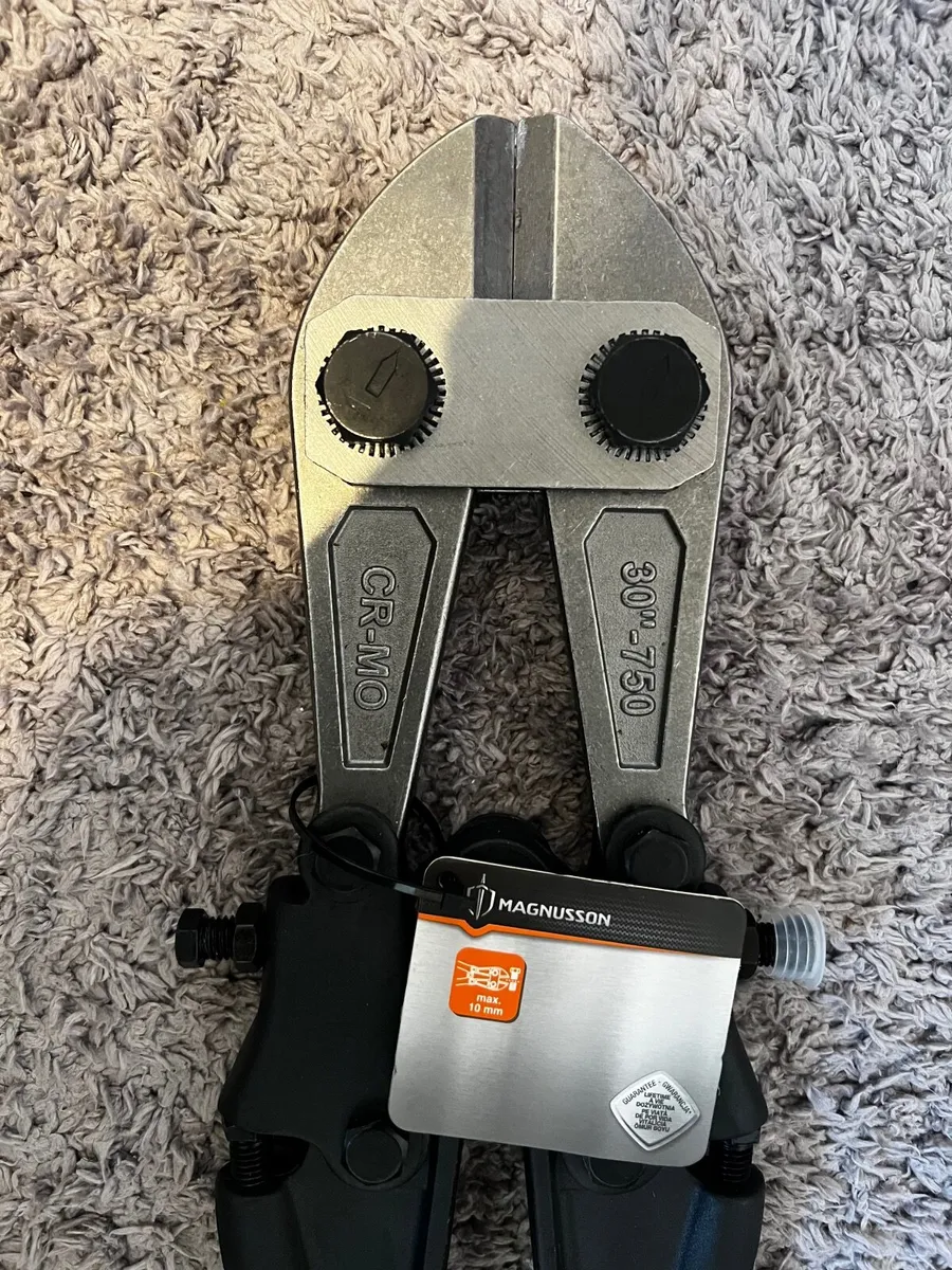 Magnusson Bolt Cutter 30" (760mm) - Image 1