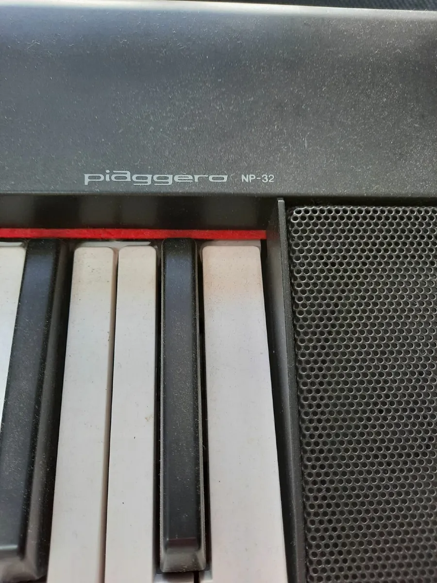 Yamaha NP Keyboard with Stool - Image 1