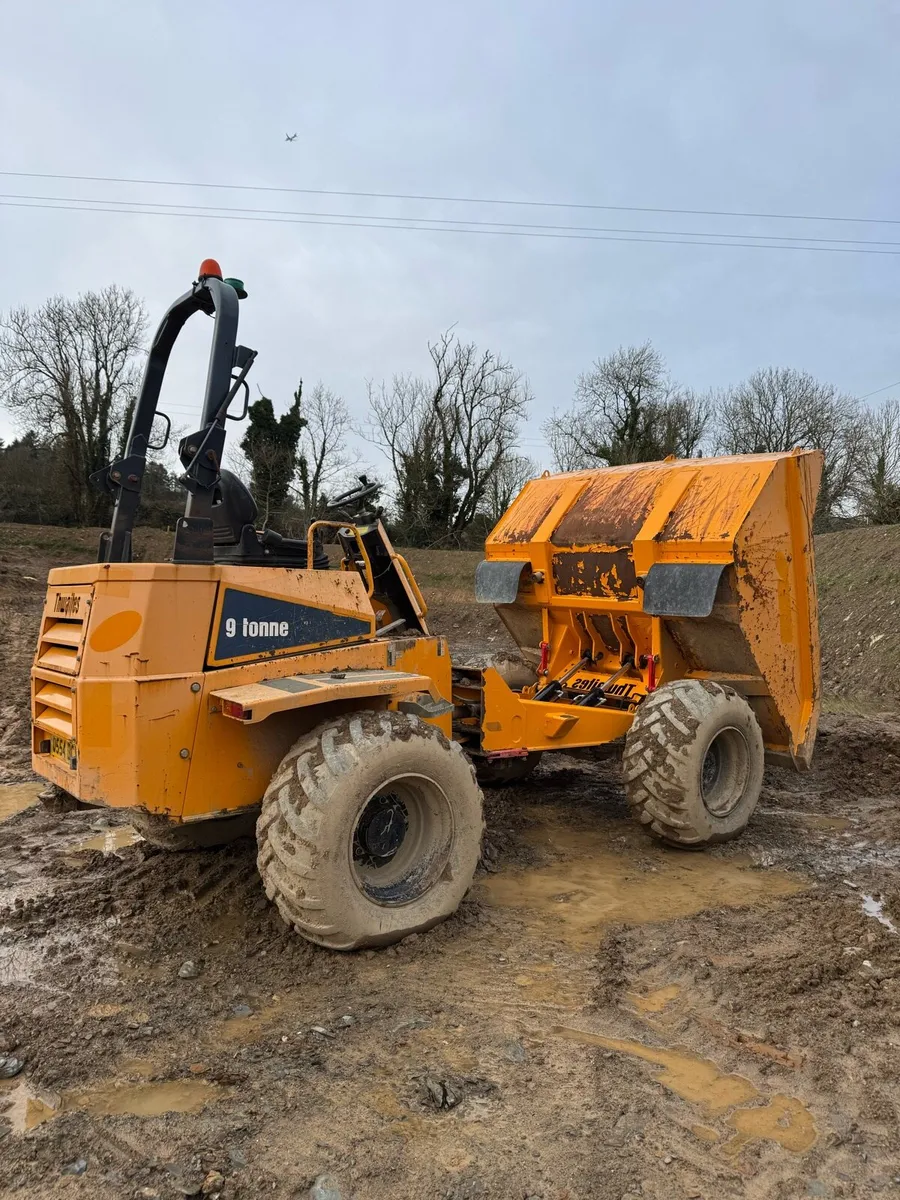 9 ton dumper - Image 1
