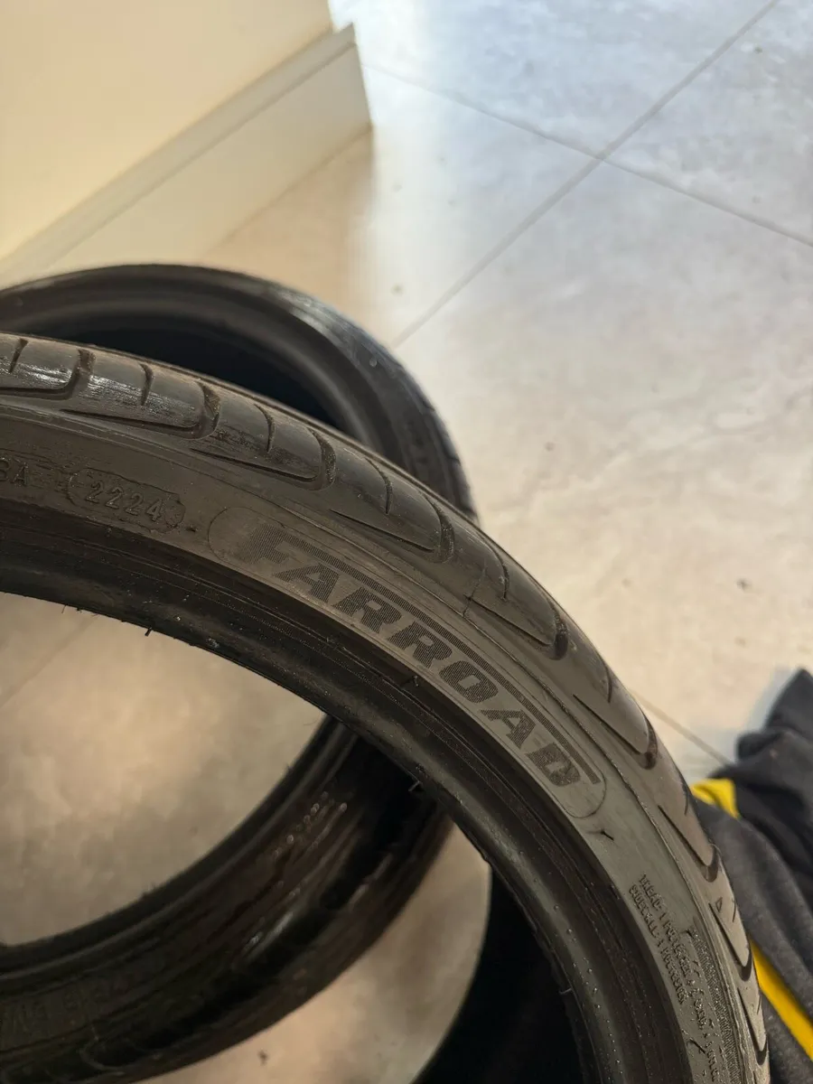 235 35 R19 Tyres - Image 3