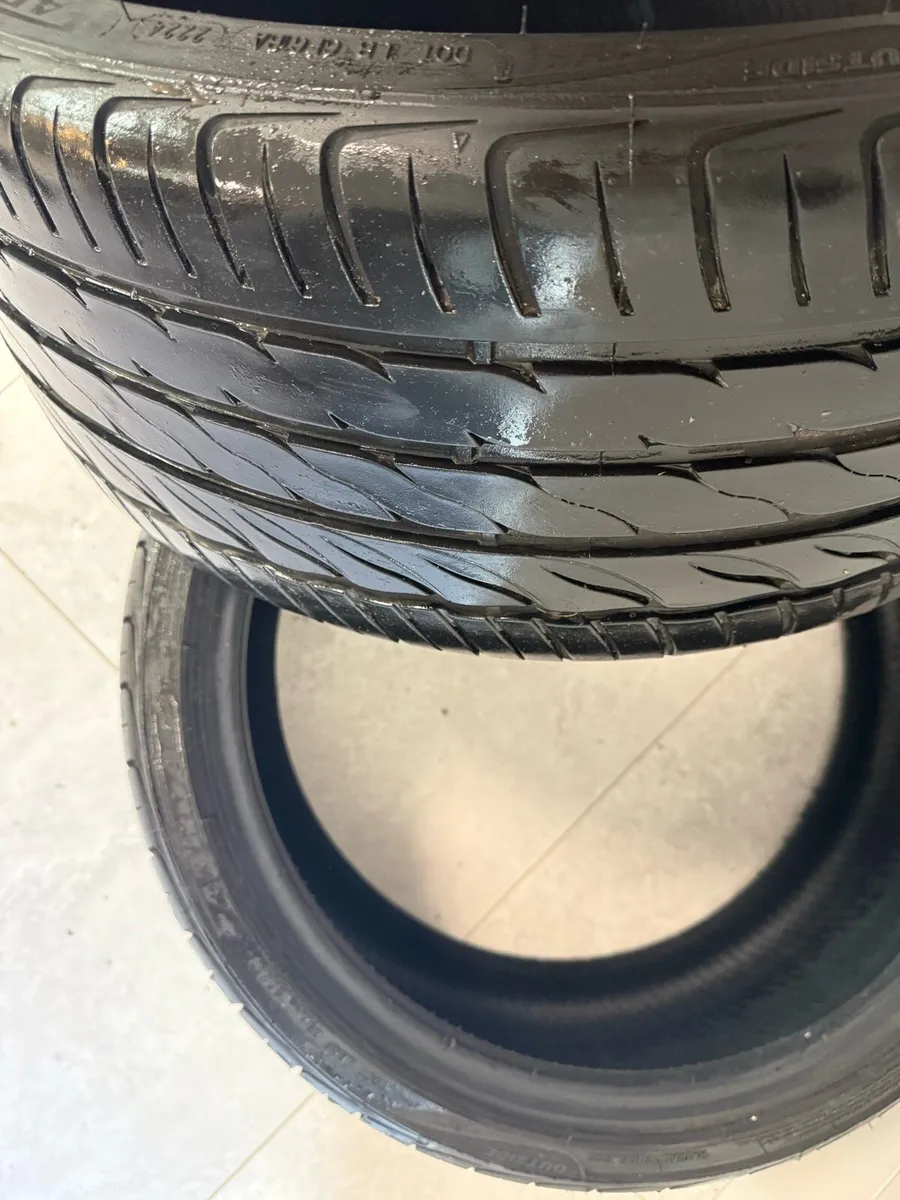 235 35 R19 Tyres - Image 4