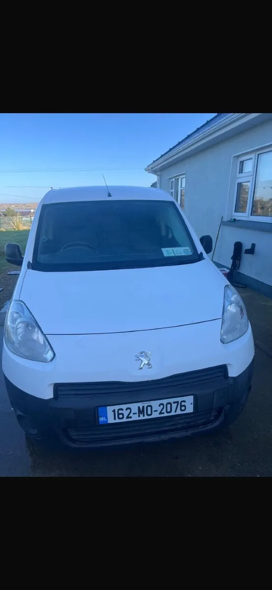 Automatic Peugeot Partner 2016 - Image 3