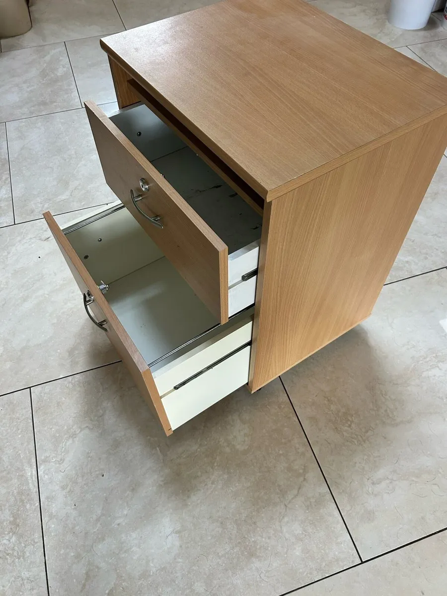 Filing / desk cabinet - Image 2