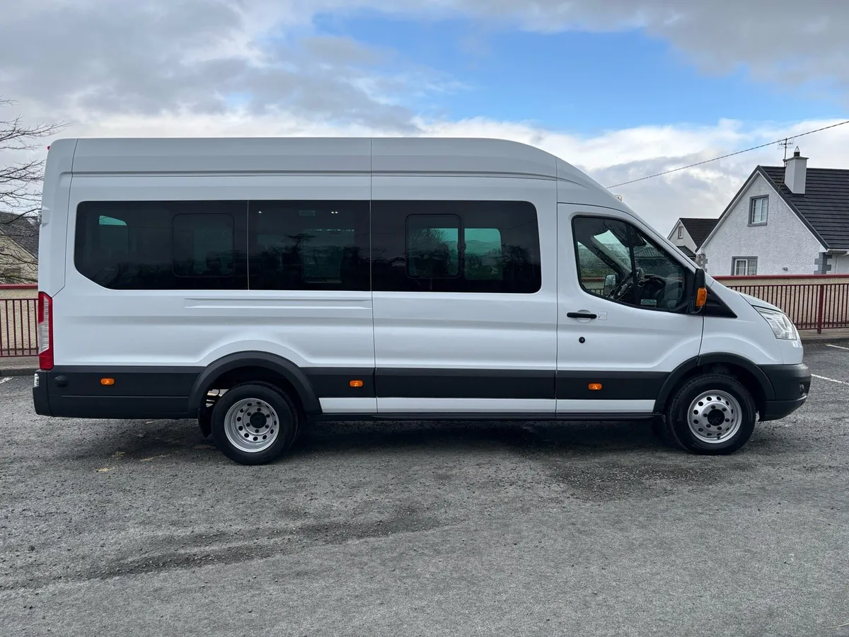 2016 (162) FORD TRANSIT 460 17 SEATER BUS - Image 2