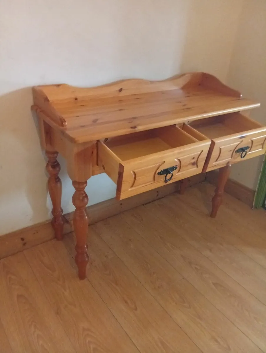 Solid wood quality sturdy Console Hallway table - Image 3