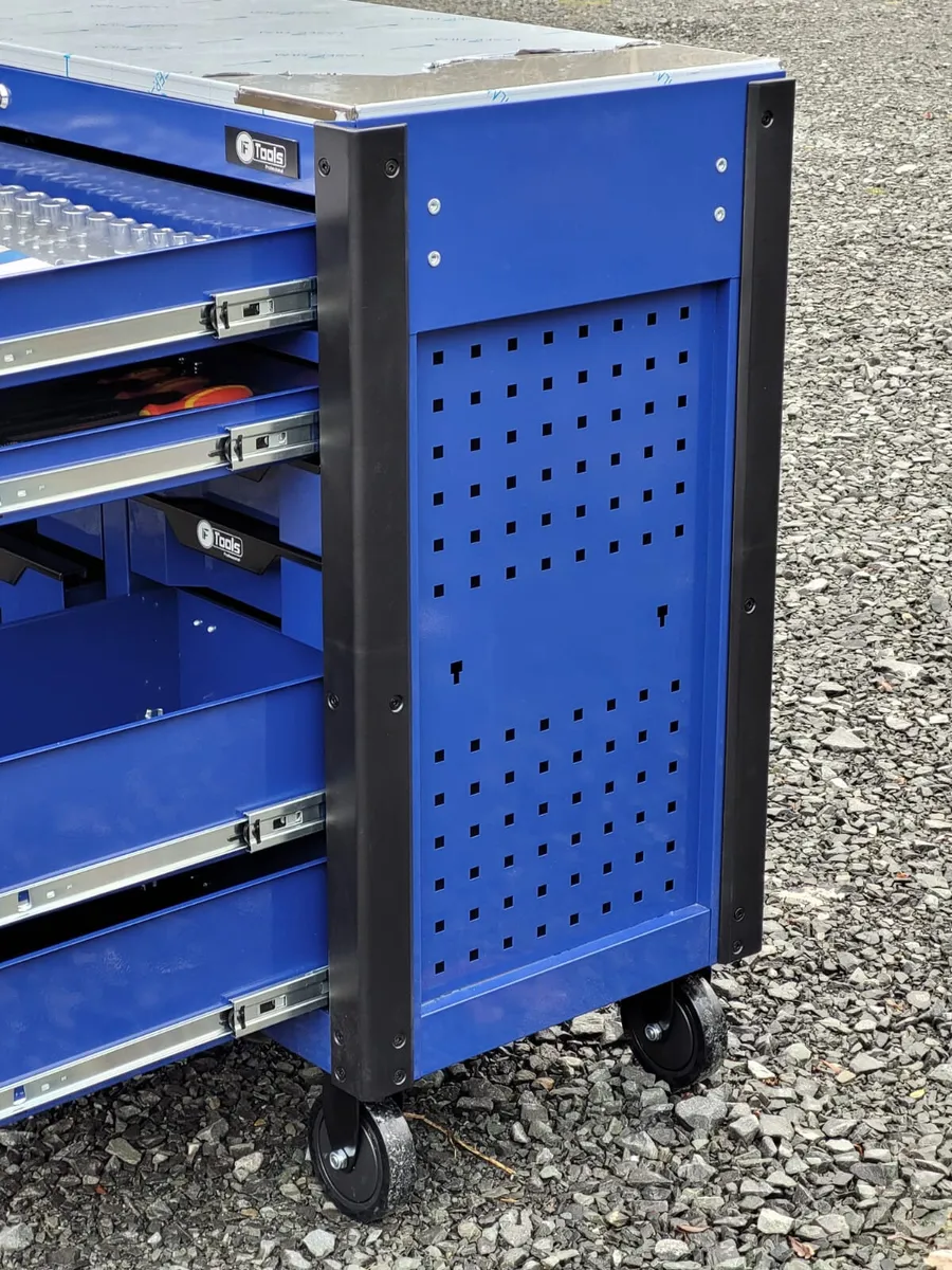 12 Drawer Toolchest With Tools - Image 4