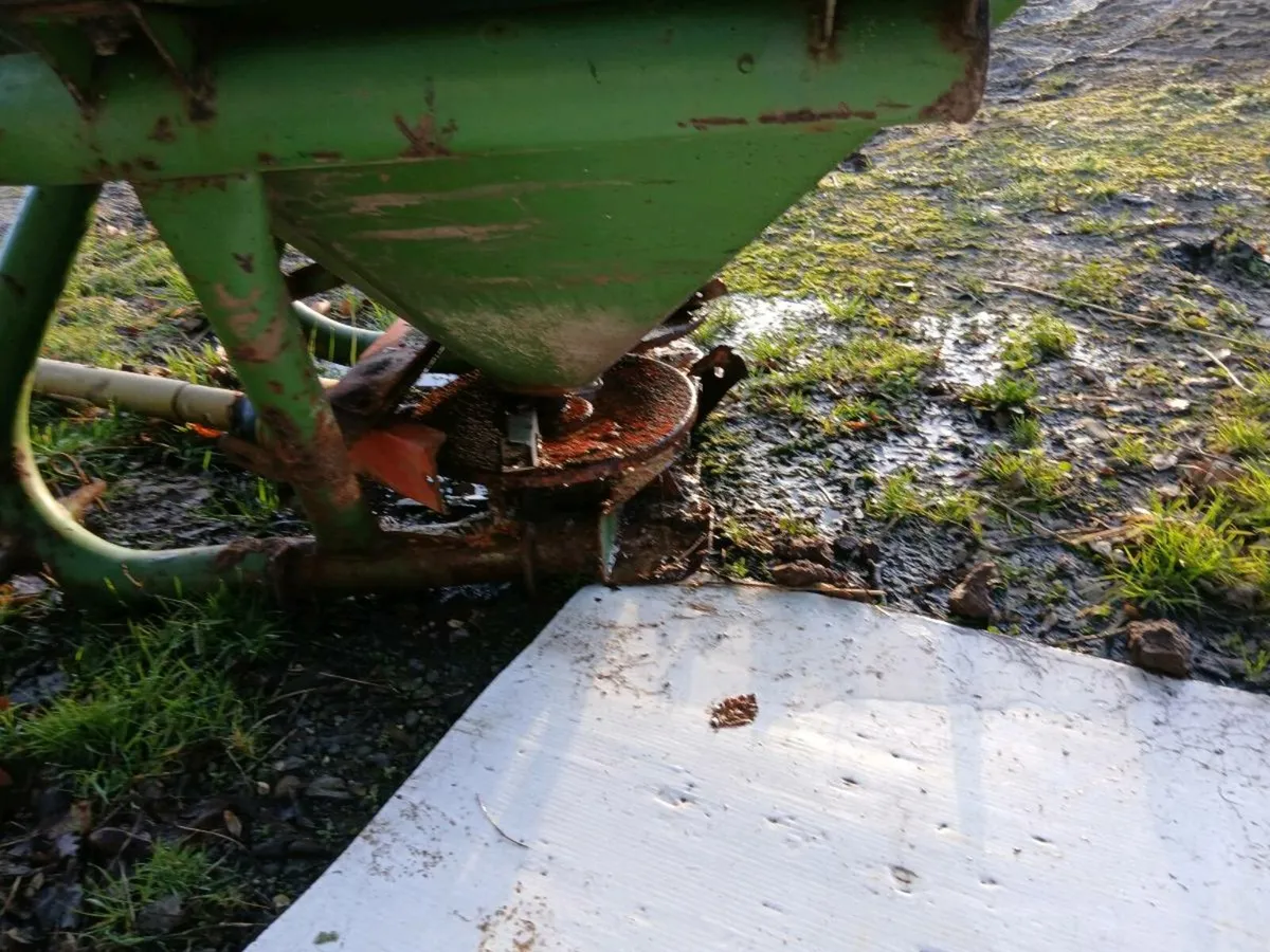 Farm machinery - Image 2