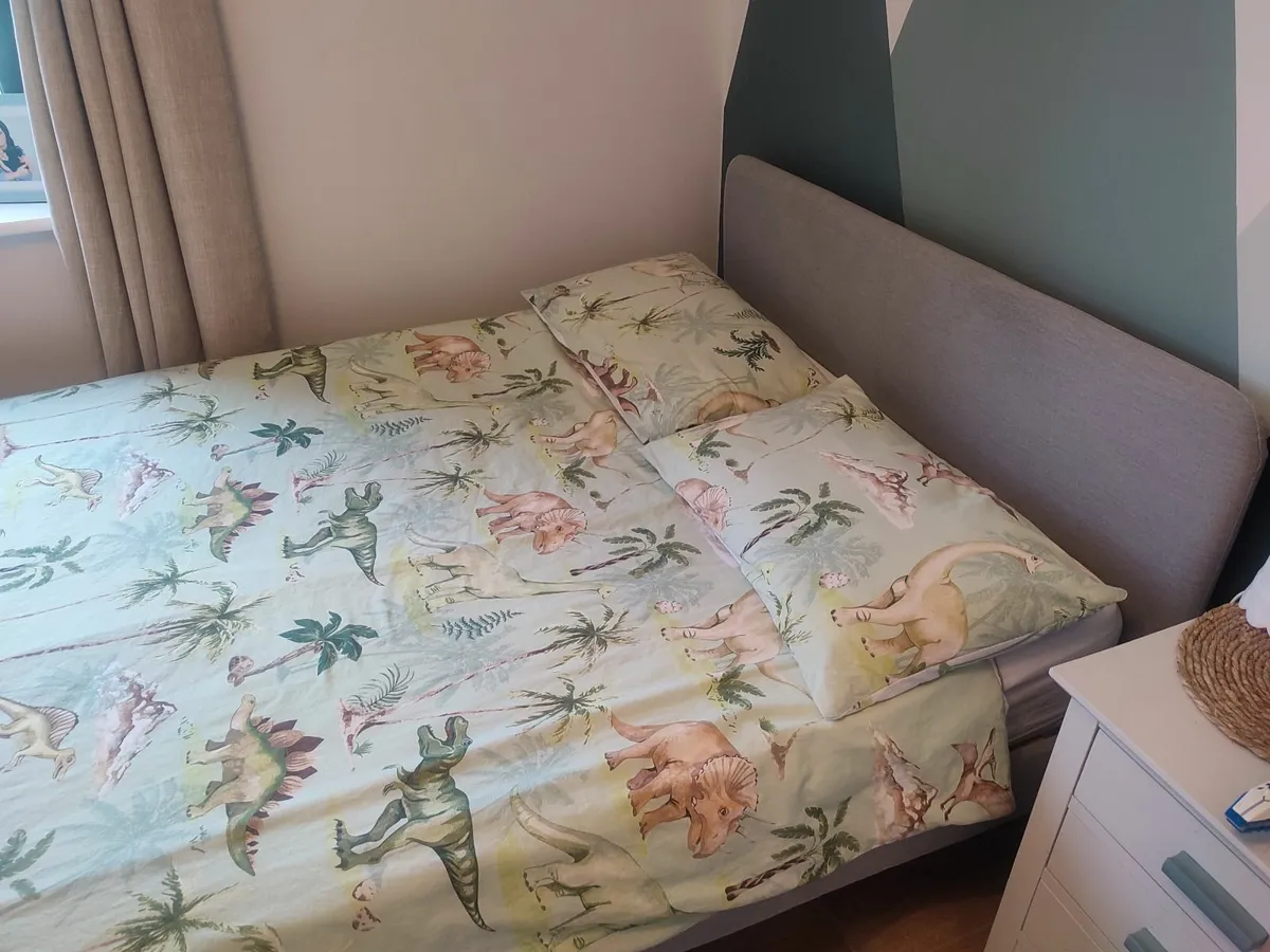 Double bed and mattress - Image 3
