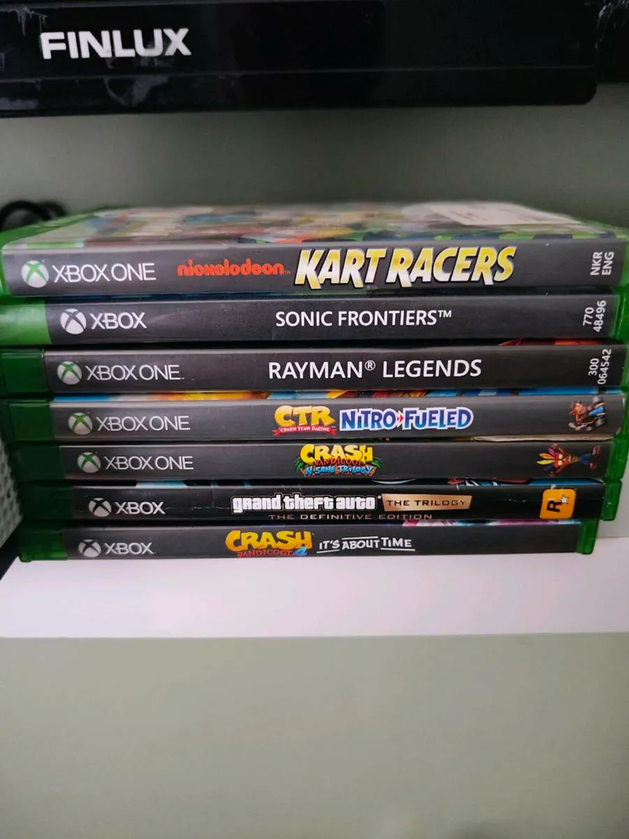 Xbox with controller and games and 1tb harddrive - Image 2