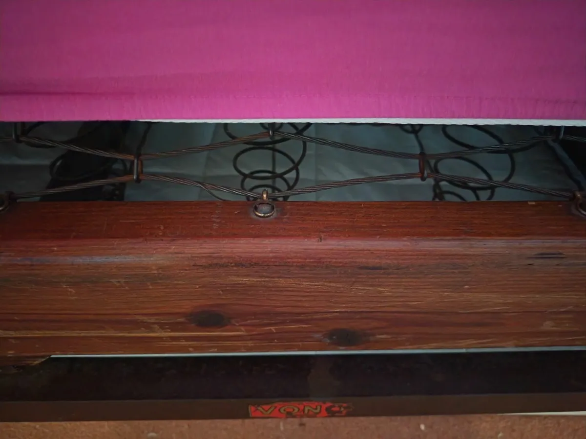 Double bed - Image 2