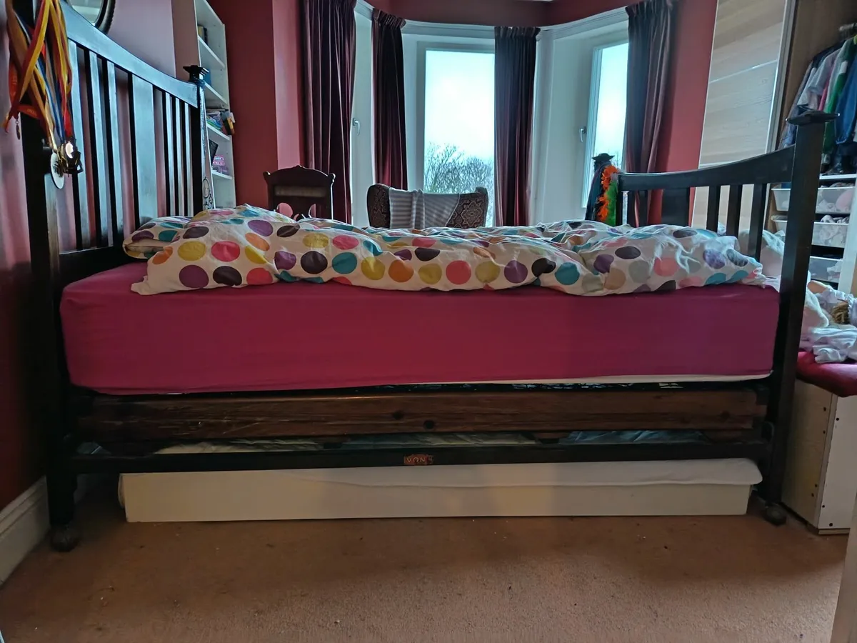 Double bed - Image 4