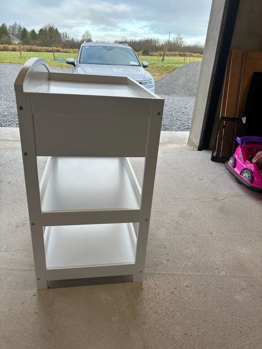 Changing Table - Image 2