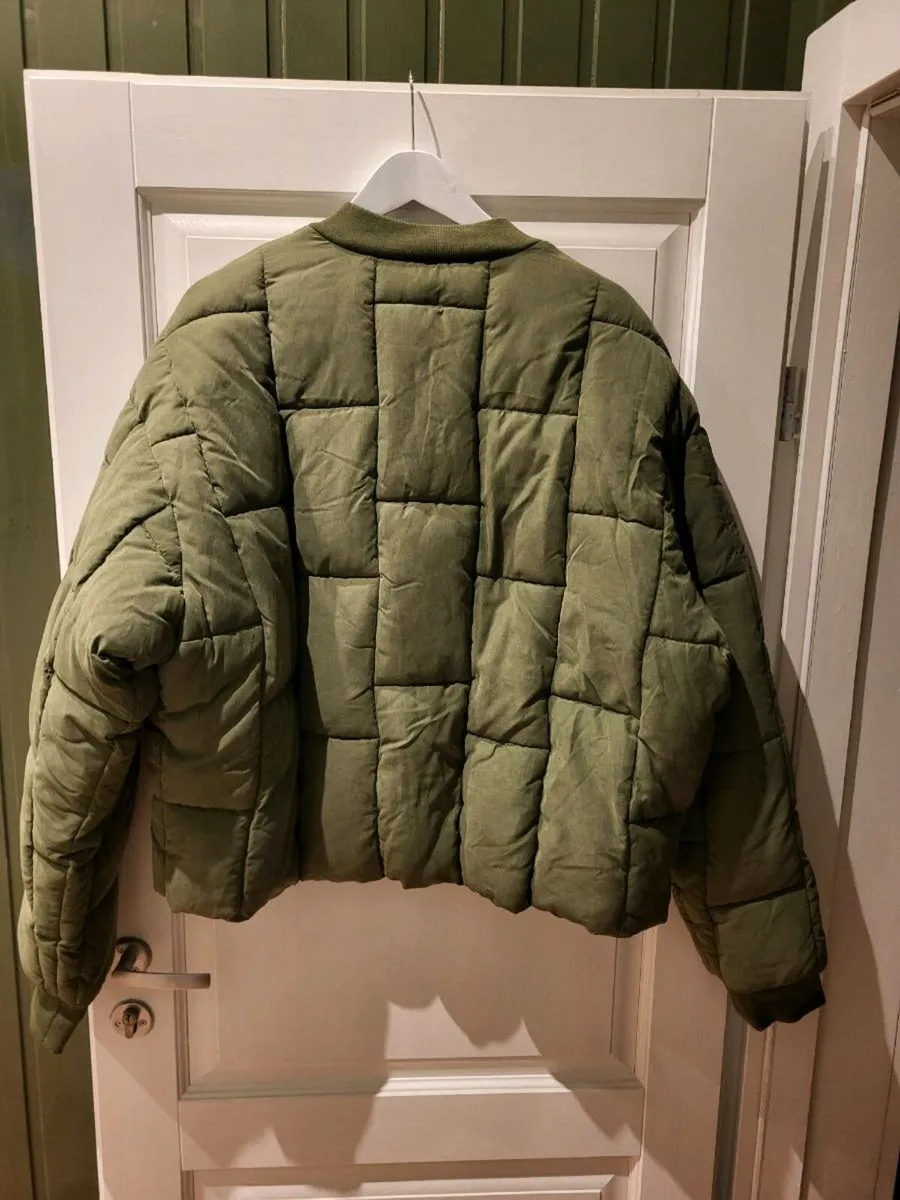 Brand new Quilted Bomber Jacket - Image 3