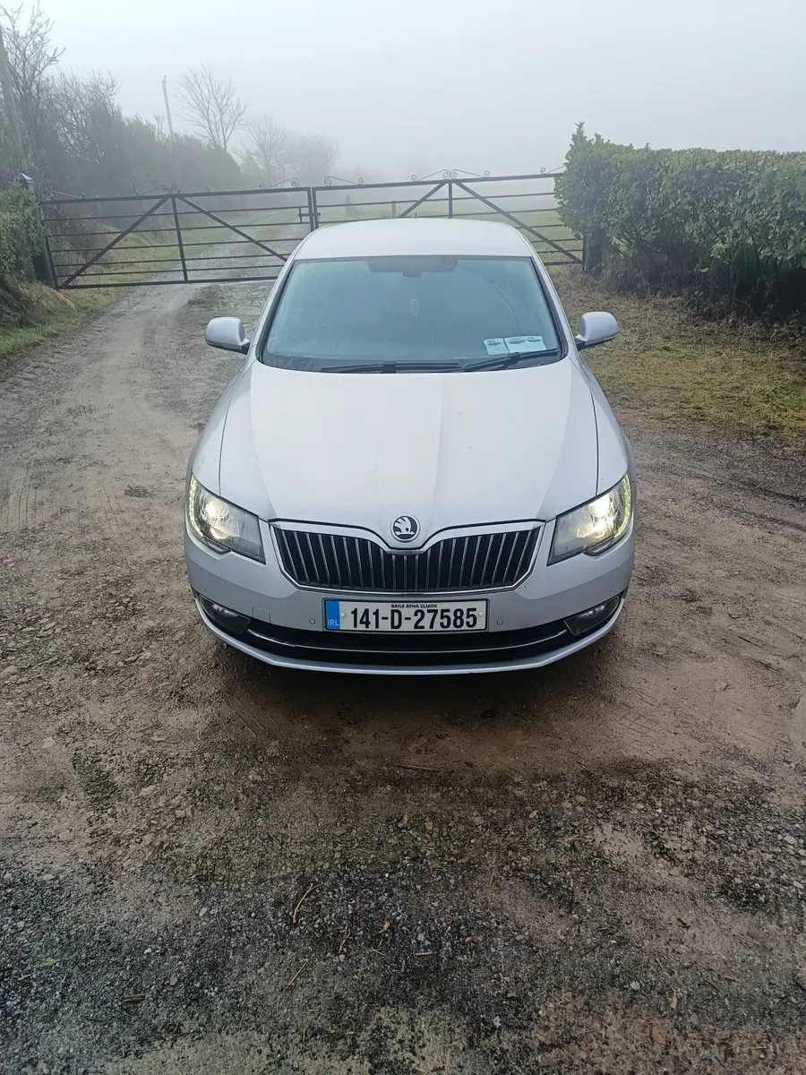 2014 Skoda Superb 2.0 tdi automatic - Image 1