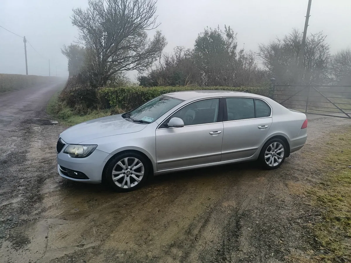 2014 Skoda Superb 2.0 tdi automatic - Image 3