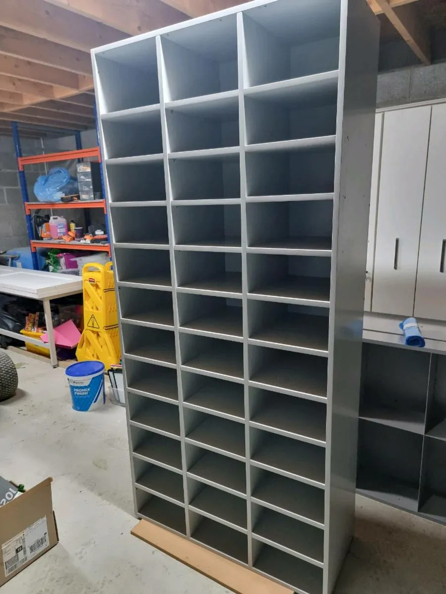 Shelving unit - Image 2