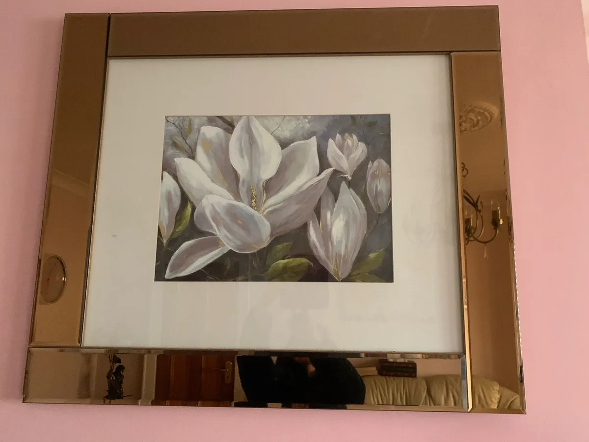 Amber mirror framed water lilies picture - Image 2