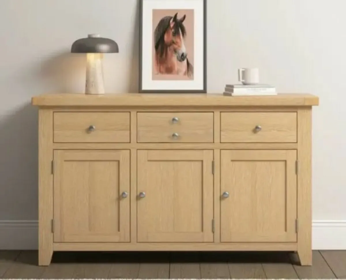 Windsor 3 Door 3 Drawer Sideboard Natural Oak - Image 3