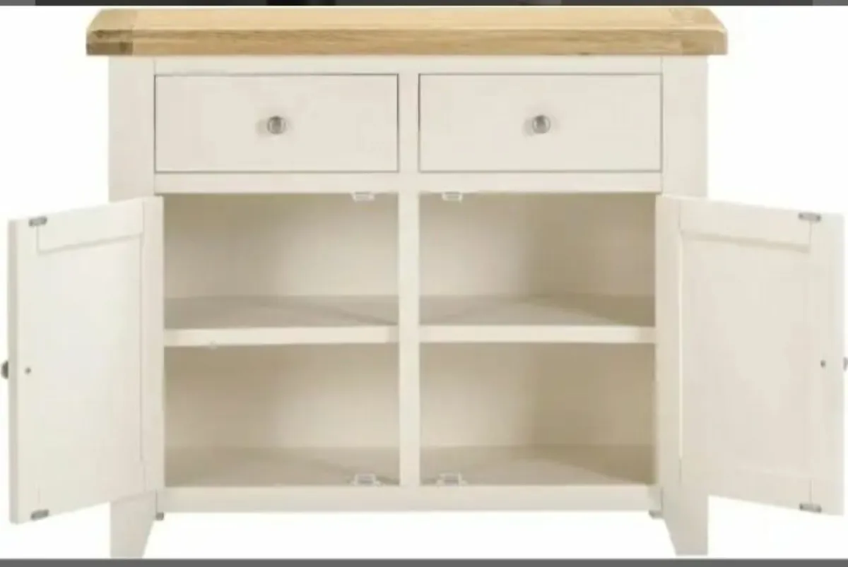 Windsor 2 Door 2 Drawer Sideboard Ivory/Oak - Image 3