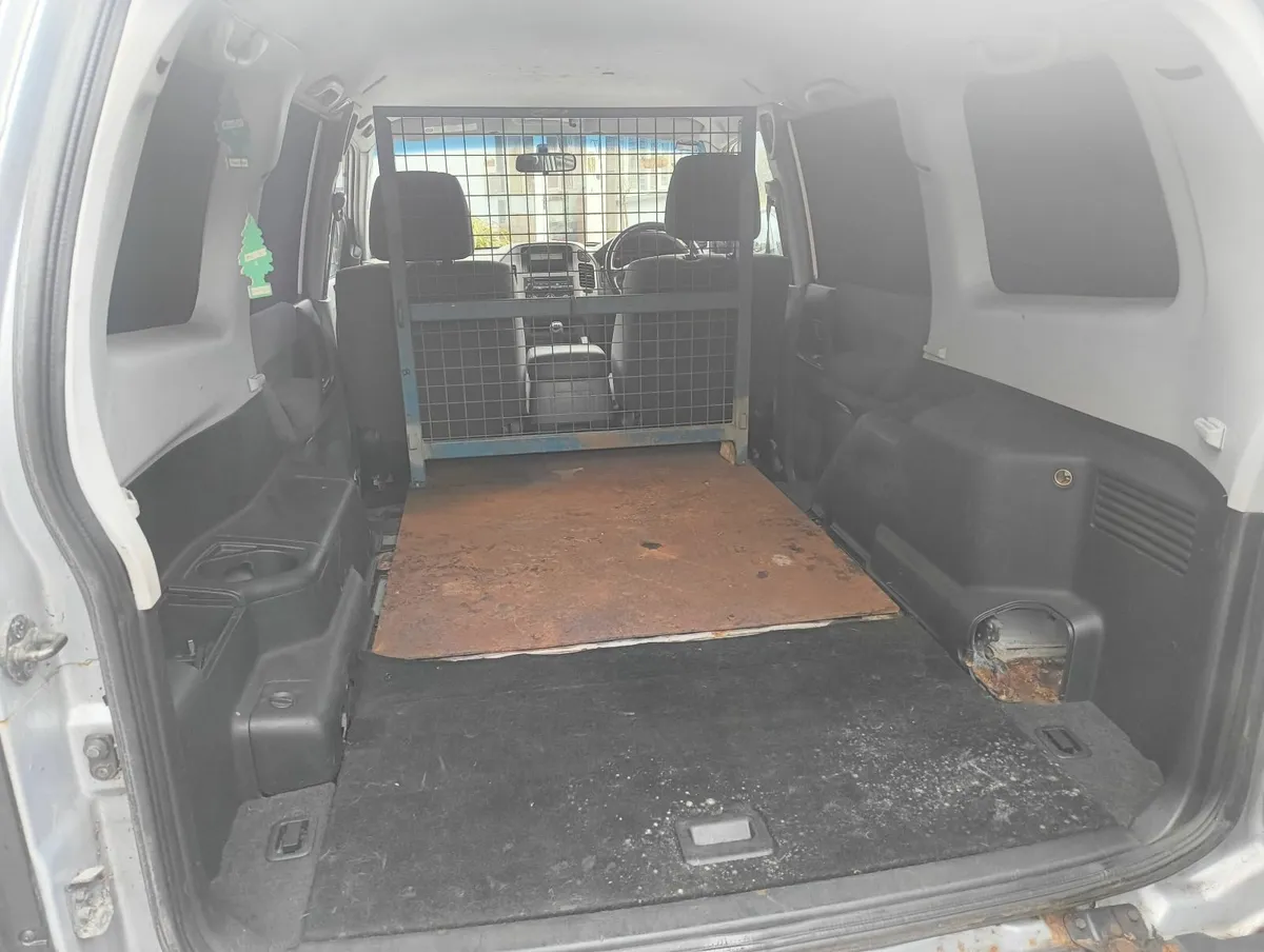 Mitsubishi Pajero 2006 - Image 1