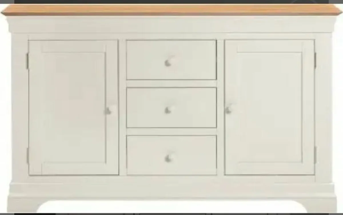 Bordeaux 2 Door 3 Drawer Sideboard Ivory/Oak - Image 2