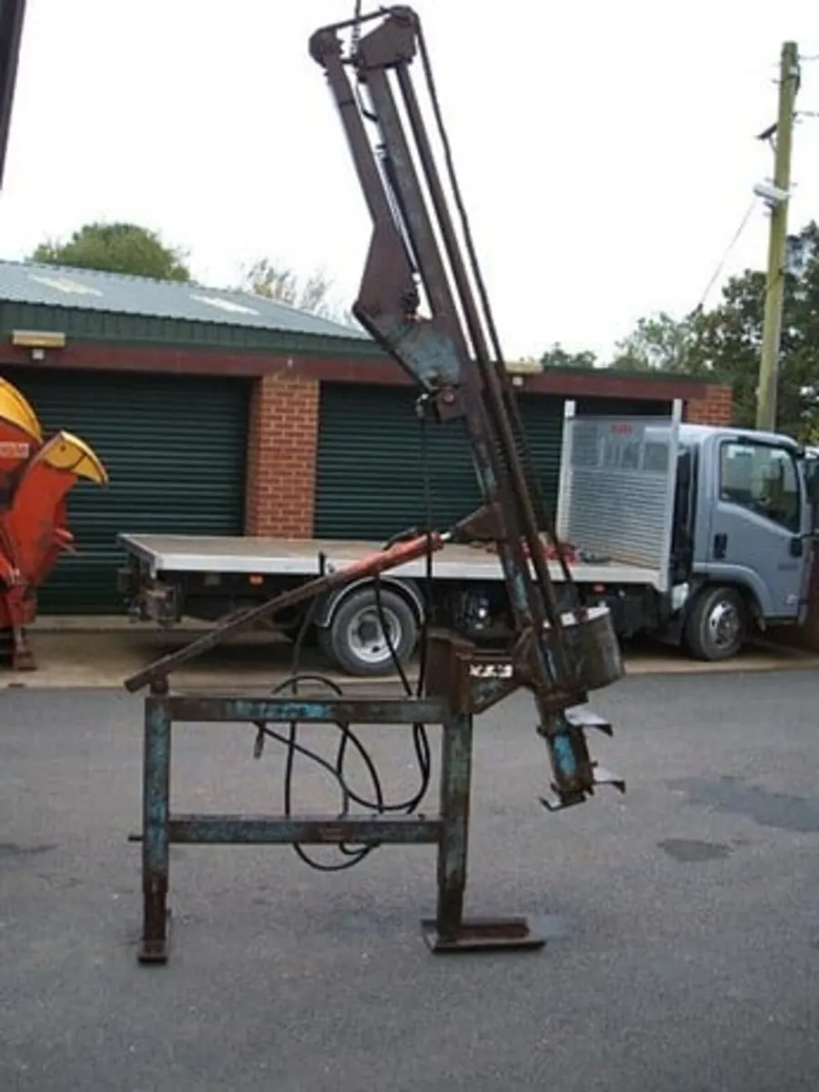 PARMITER CONTRACTOR POST DRIVER - Image 1