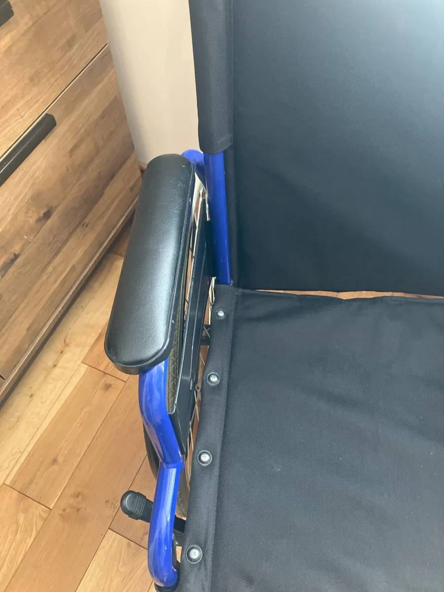 Wheelchair - Image 4