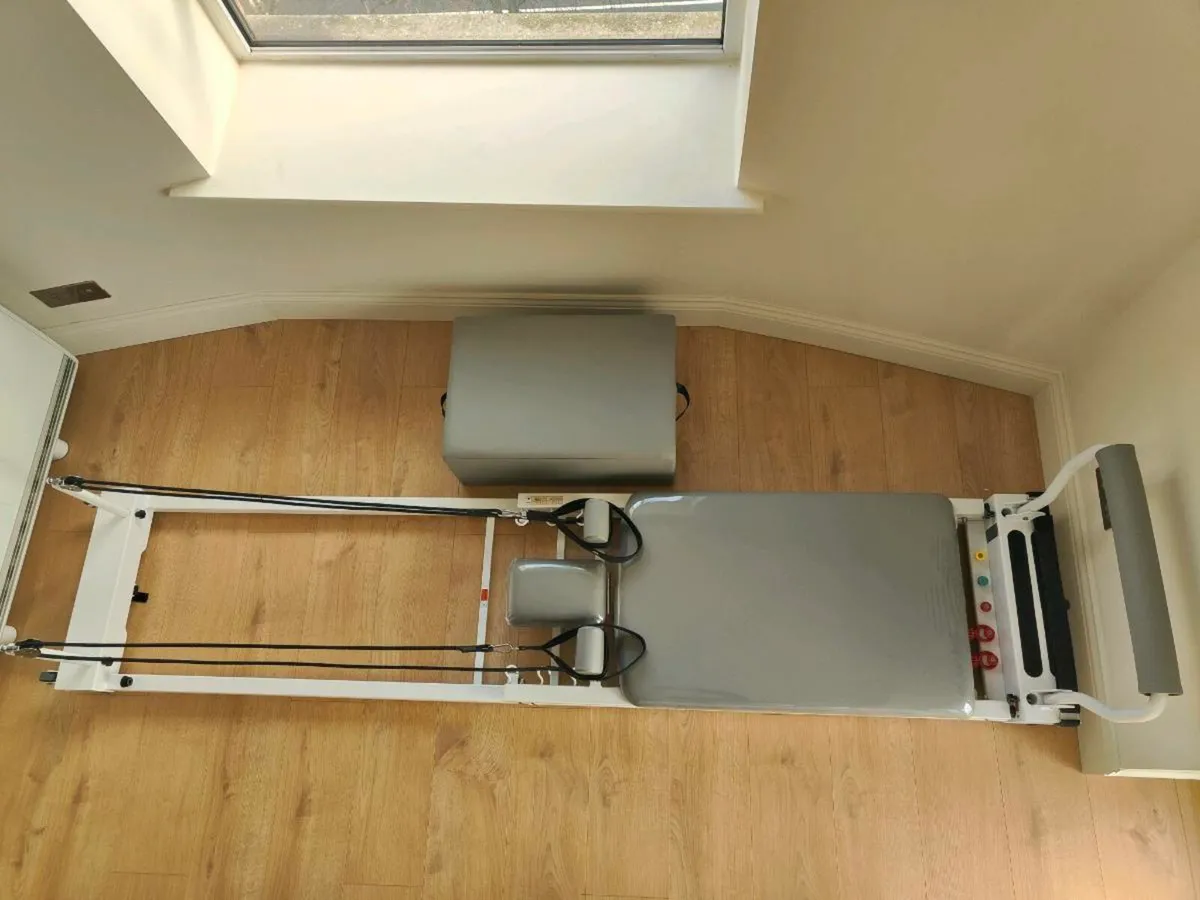 Reformer Pilates Machine - Image 3