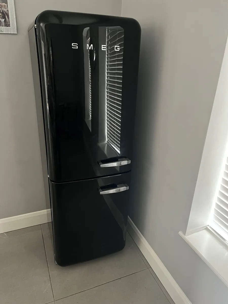 Smeg 32 fridge freezer - Image 1