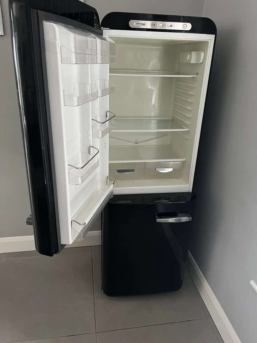 Smeg 32 fridge freezer - Image 2