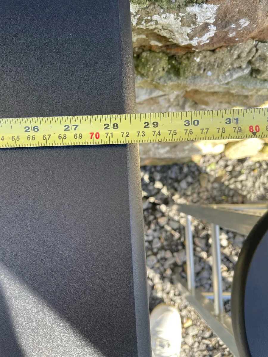 Breakfast table with 2 stools - Image 3