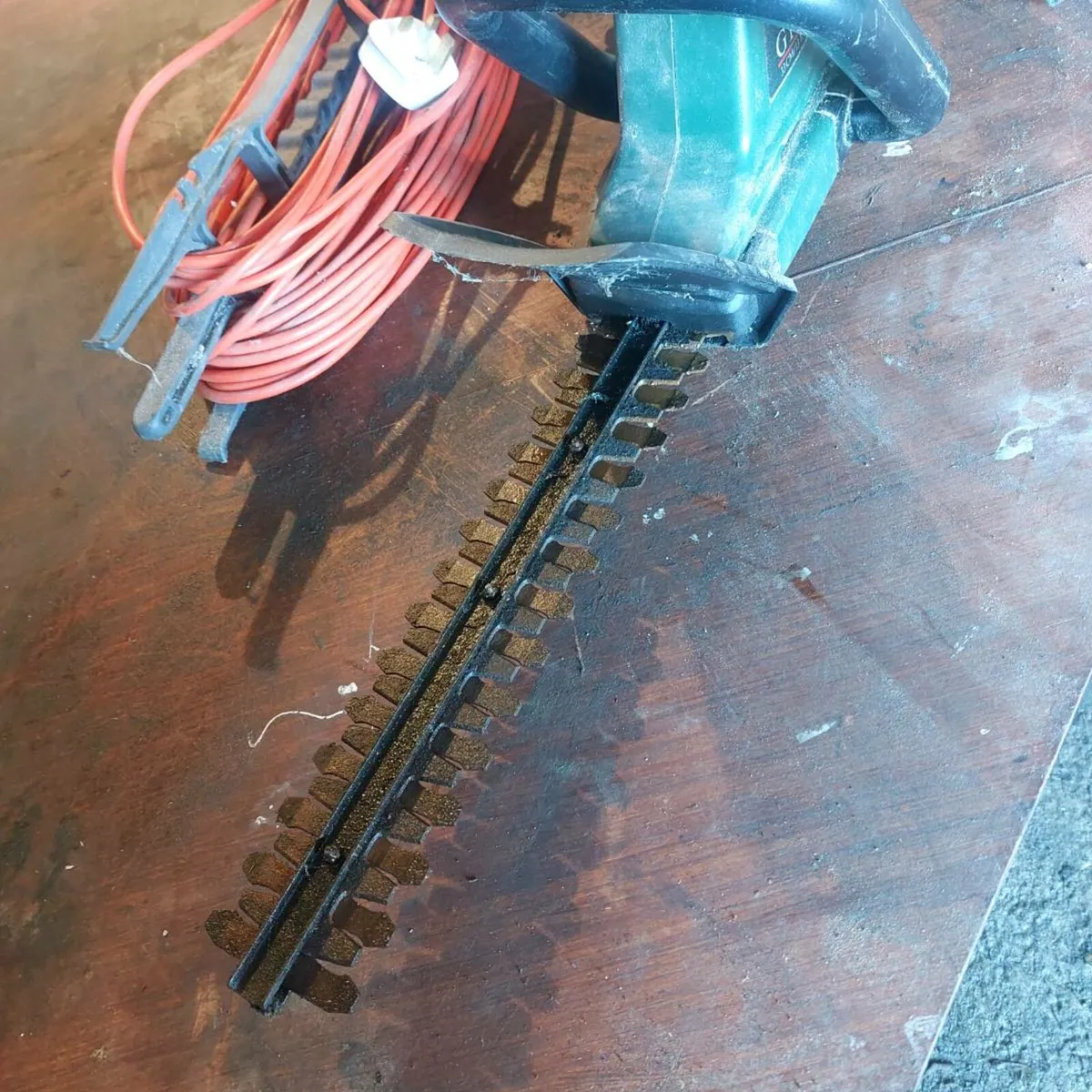 Hedge trimmer - Image 2