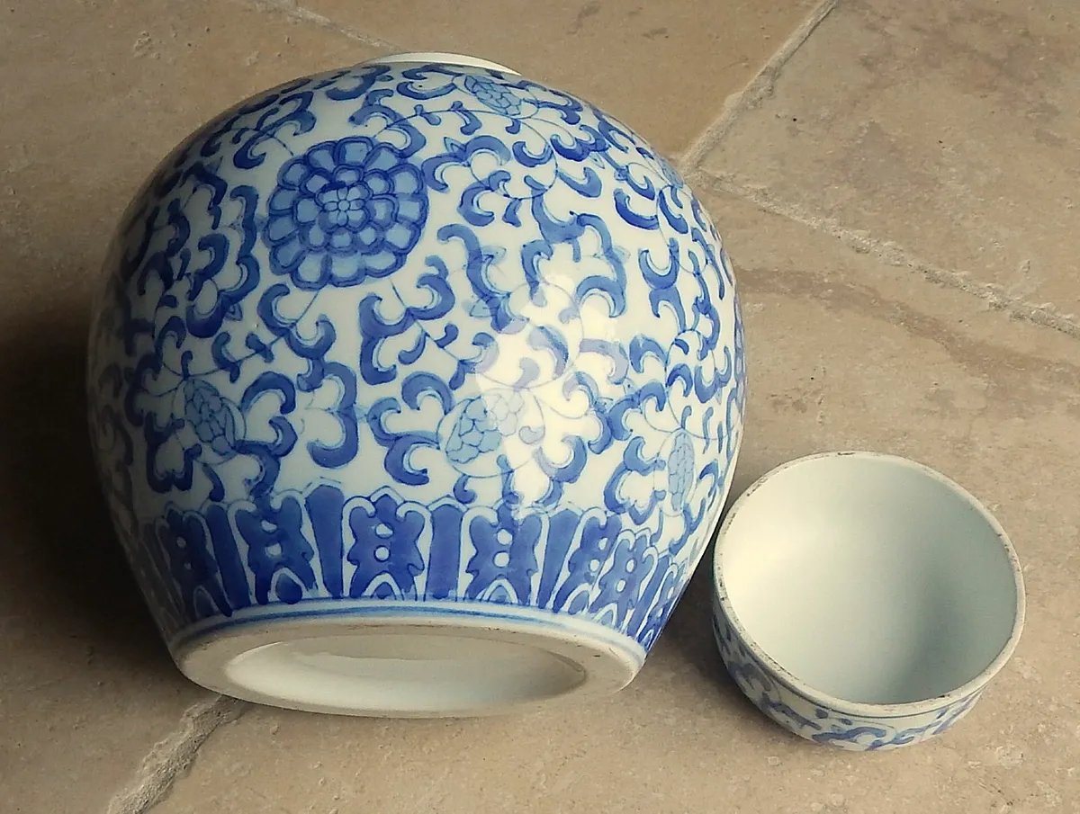Large Chinese Style Ceramic Ginger Jar - Image 2