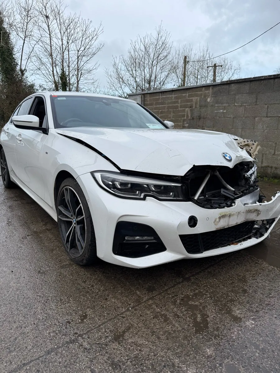 2020 BMW 330e M-Sport - Image 1